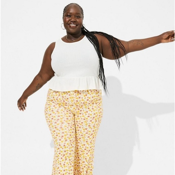 TORRID Texture Knit High Neck Ruffle Crop Top - Picture 2 of 4